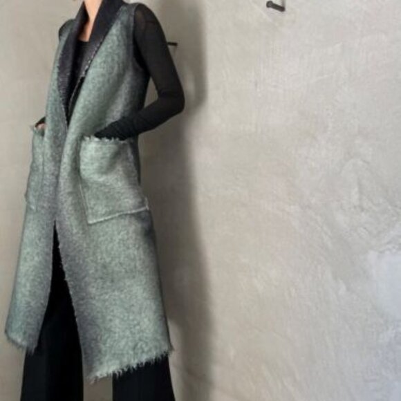 AVANT TOI VEST SLEEVELESS CARDI COATFELTED $1,185 GREY SIZE4 S